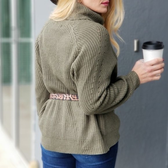 OLIVE GREEN KNIT SWEATER - Picture 3 of 4